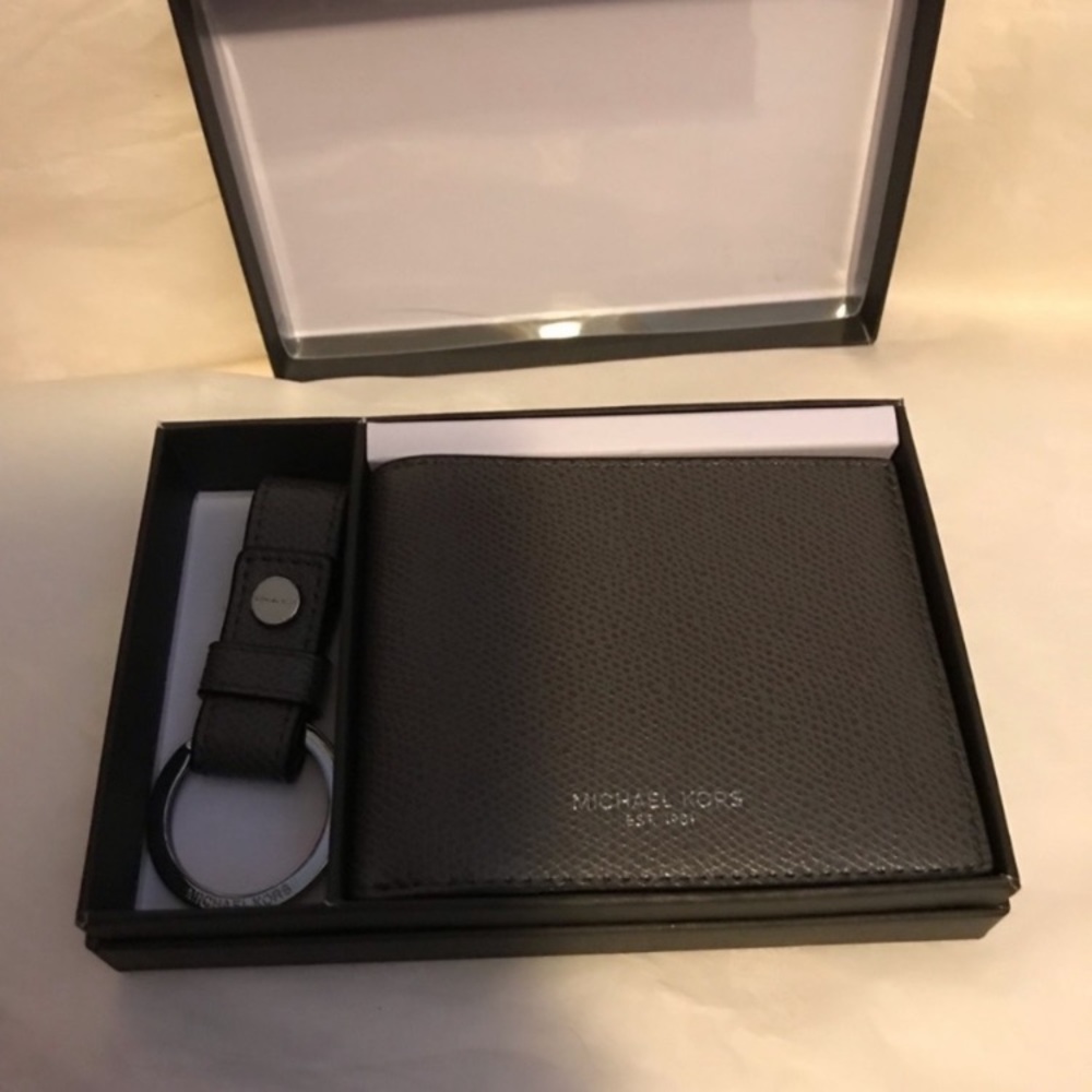 Michael Kors Men Grey Slim Billfold Wallet & Key Ring Fob Gift Set New in Box - Picture 1 of 5